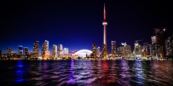 toronto-1298016_640